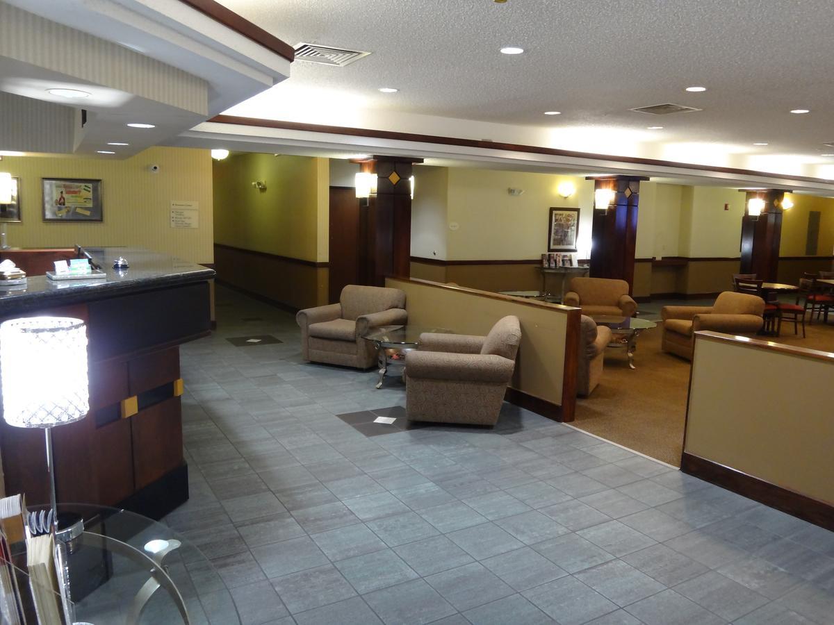 Windsor Inn & Suites Dodge City Eksteriør bilde
