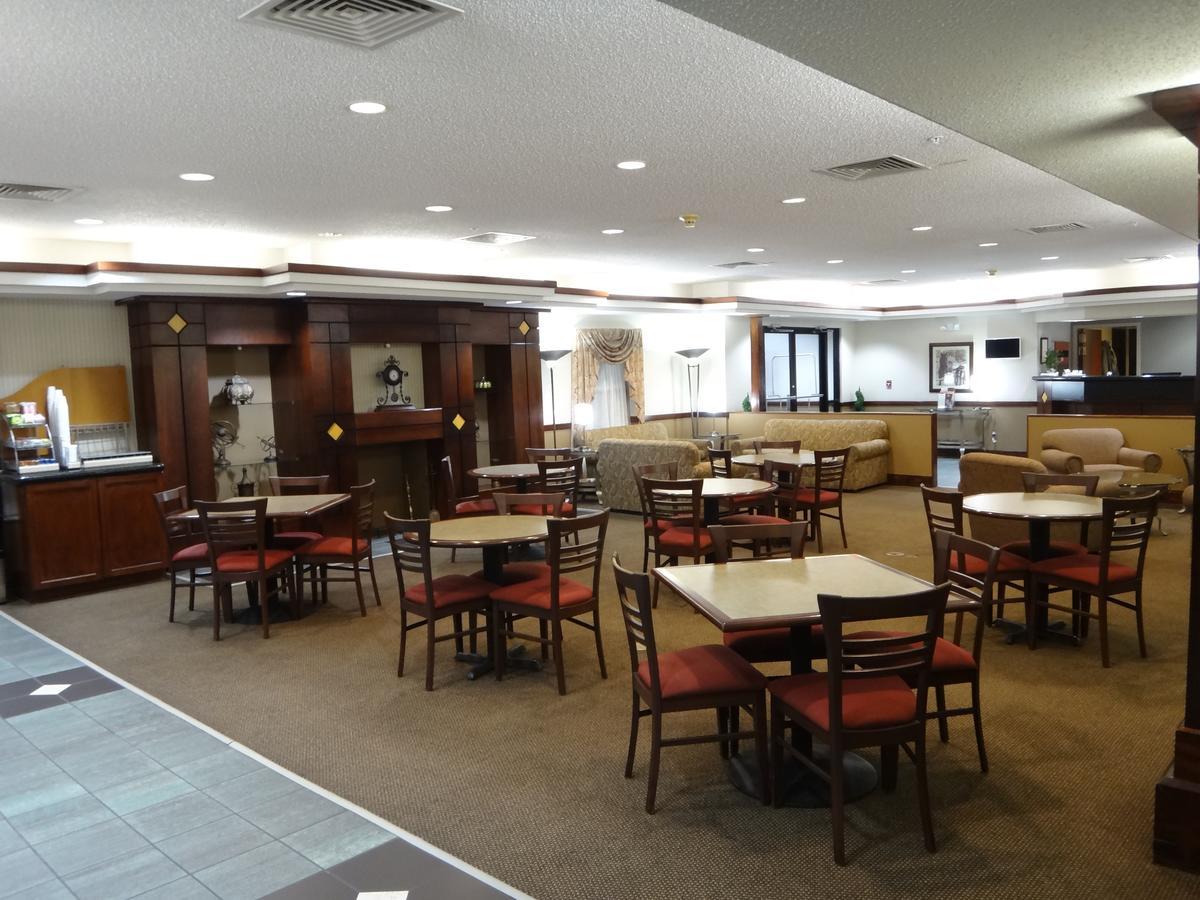 Windsor Inn & Suites Dodge City Eksteriør bilde