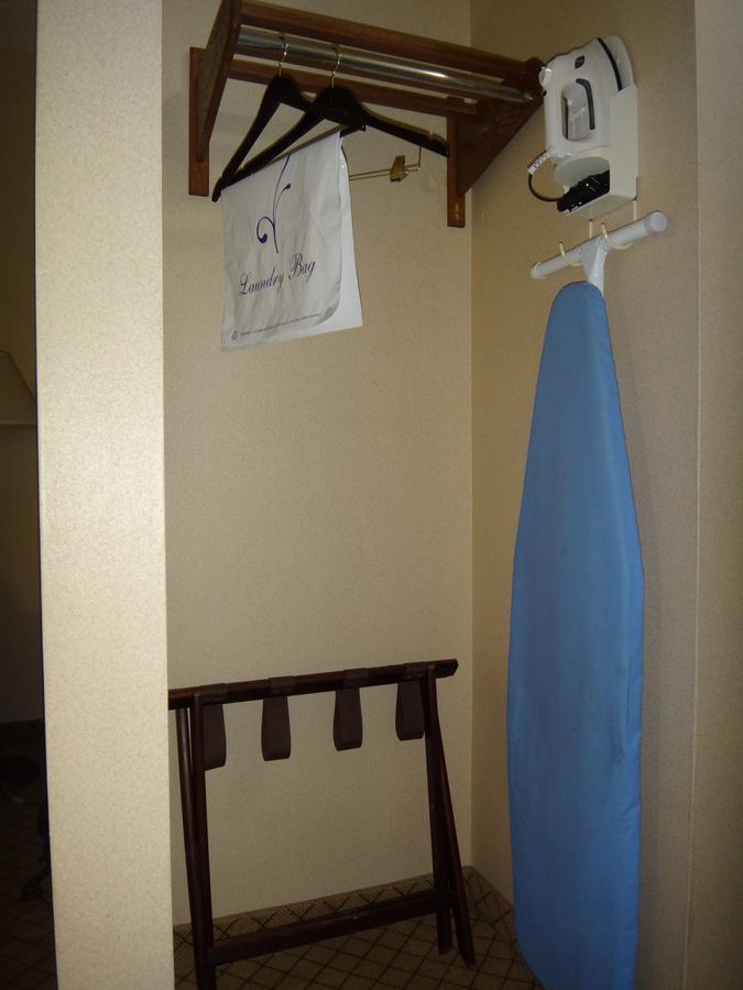 Windsor Inn & Suites Dodge City Eksteriør bilde