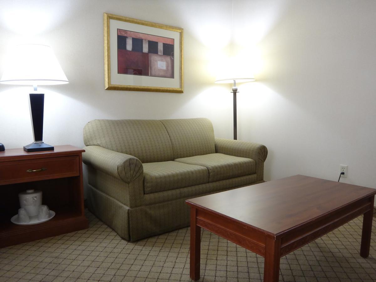 Windsor Inn & Suites Dodge City Eksteriør bilde