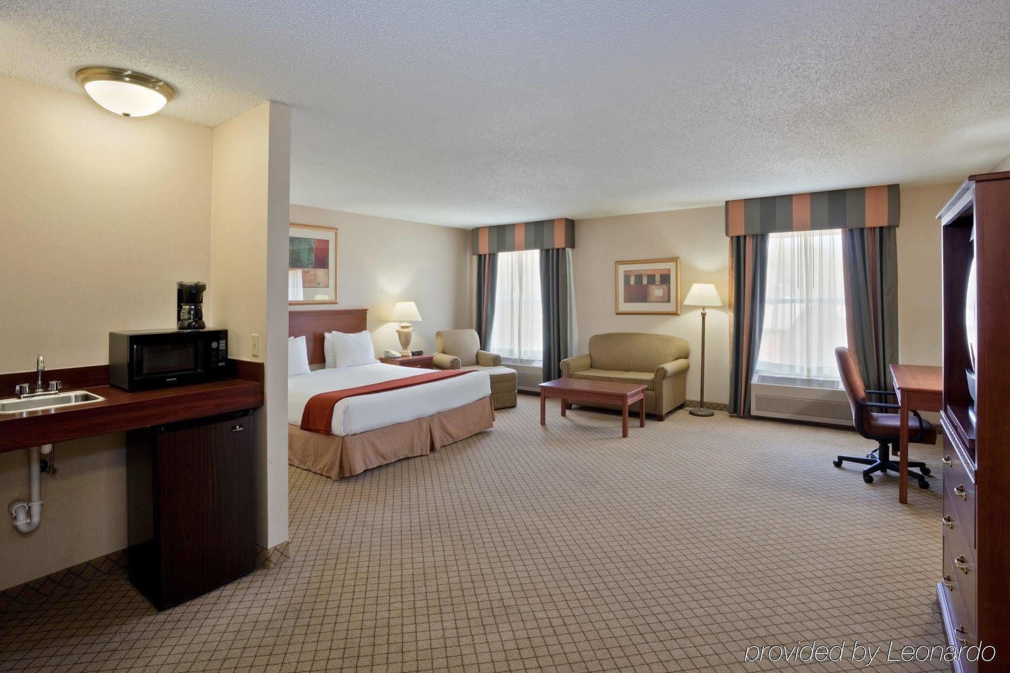 Windsor Inn & Suites Dodge City Eksteriør bilde